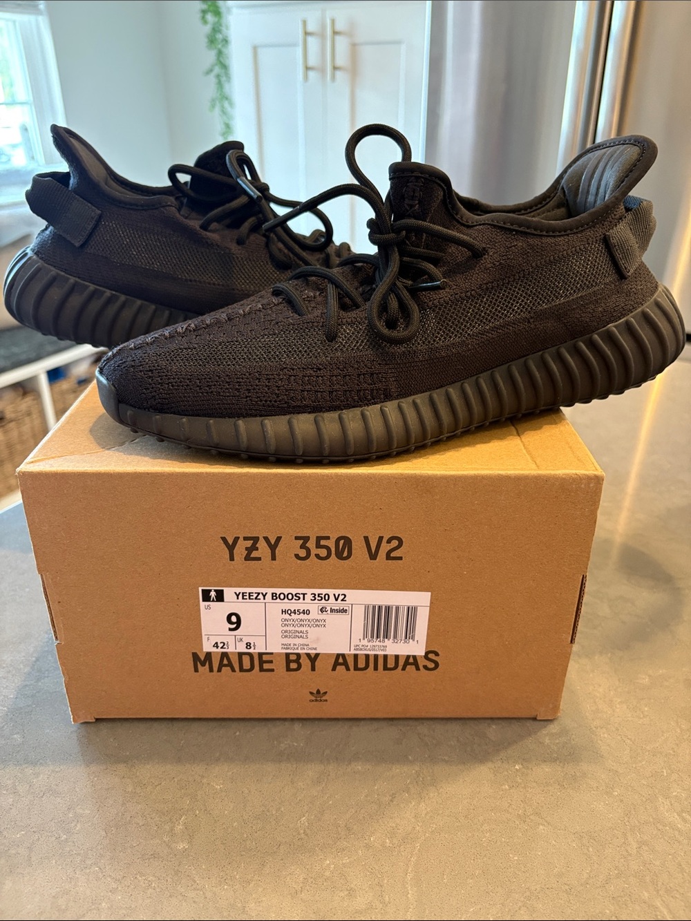 adidas Men’s Yeezy Boost 350 V2 Black